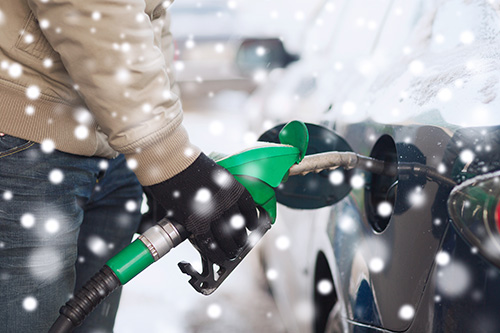 pumping-diesel-fuel-in-winter